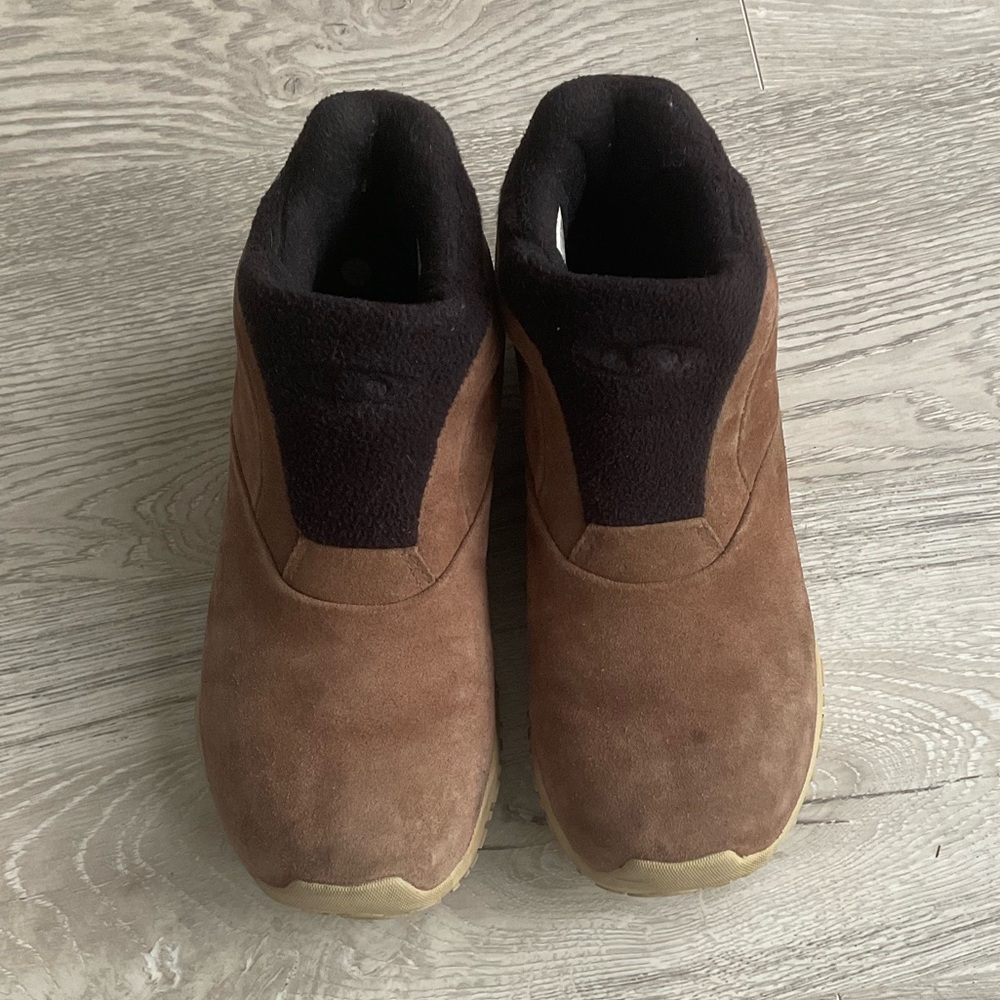 Salomon contagrip slip on shoe